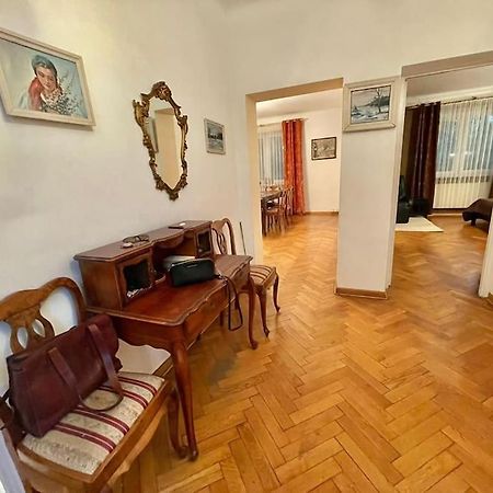 Beautiful Villa With Garden In Milanowek المظهر الخارجي الصورة