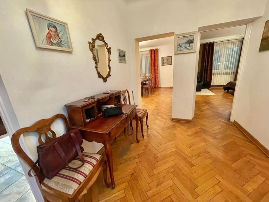 Beautiful Villa With Garden In Milanowek المظهر الخارجي الصورة
