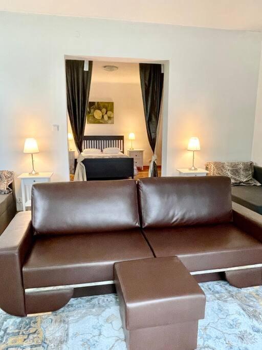 Beautiful Villa With Garden In Milanowek المظهر الخارجي الصورة